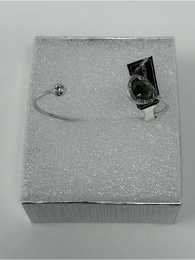 Henri Bendel bracelet Bangle Silver Tone Sparkling Crystal  New